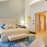 Hotel Hilton Frankfurt Gravenbruch 4*