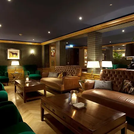 Hilton Frankfurt Gravenbruch 4*