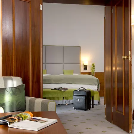 Hilton Frankfurt Hotell