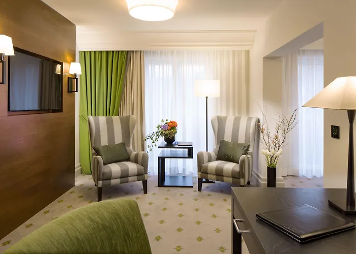 Otel Hilton Frankfurt Gravenbruch 4*