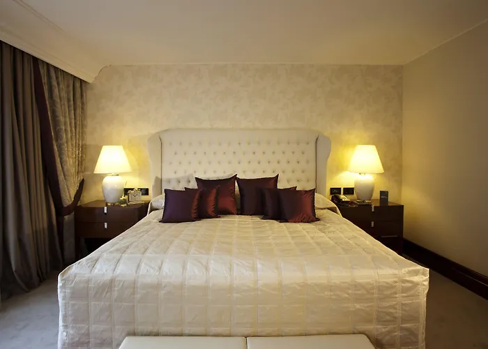 Otel Hilton Frankfurt Gravenbruch 4*