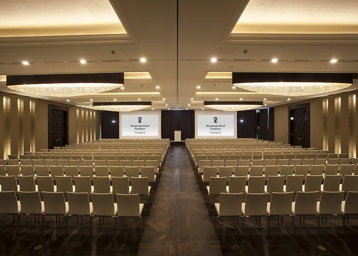 Hilton Frankfurt Gravenbruch Otel 4*